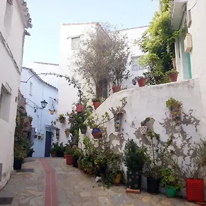 Beautiful In Duquesa Suites And Gardens Apartment